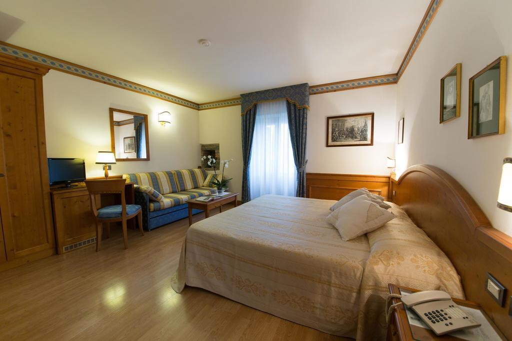 Hotel Locanda Al Pomo D'Oro ชิวีดาเล เดล ฟรีอูลี ห้อง รูปภาพ